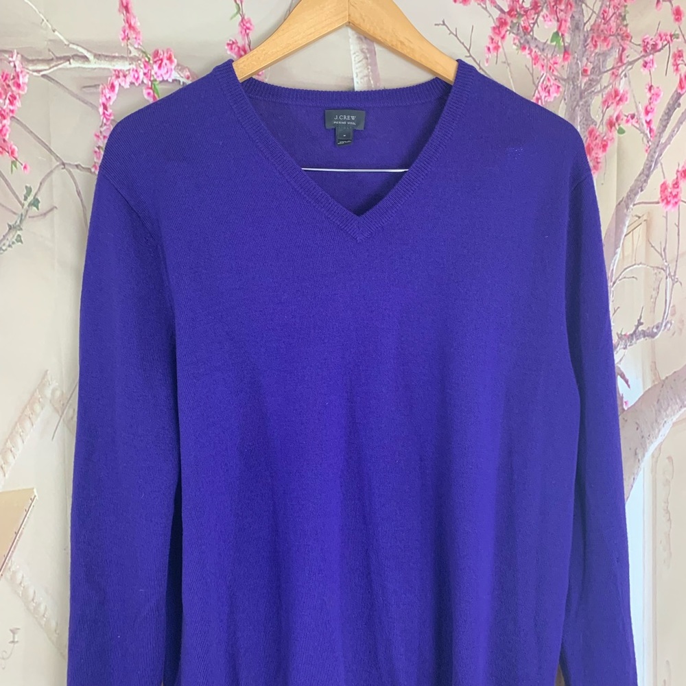 J Crew Men’s V Neck Purple Wool Sweat… - Picture 2 of 7